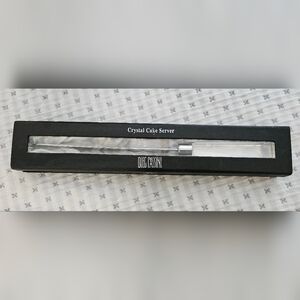 Oleg Cassini Crystal cake knife